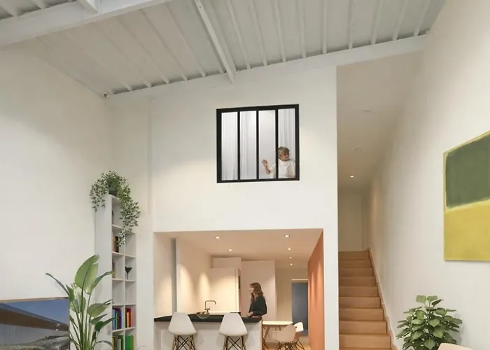 Loft D'architecte En Duplex 3 Ch & 2 Parkings *